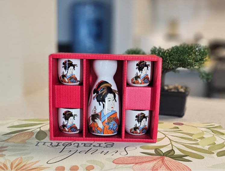 Juego de cerámica para sake japonés .