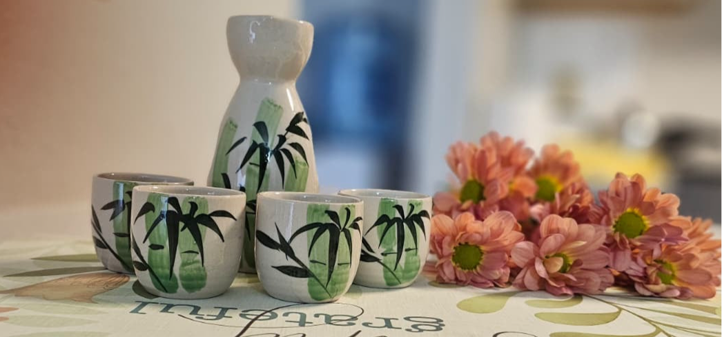 Juego de cerámica para sake japonés .