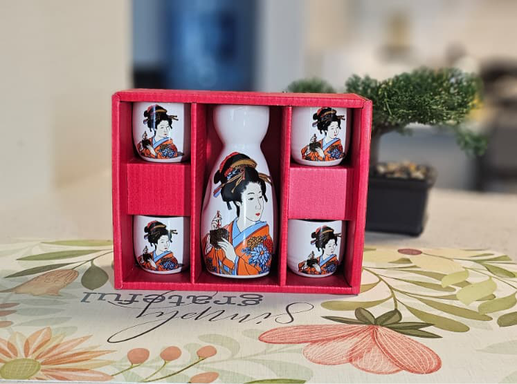 Juego de cerámica para sake japonés .