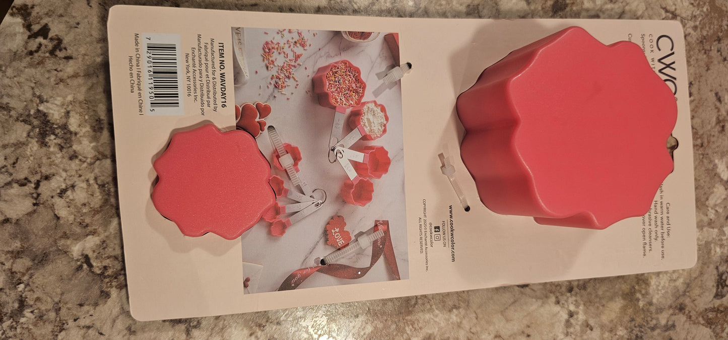 Measuring cups/ Tazas de medir